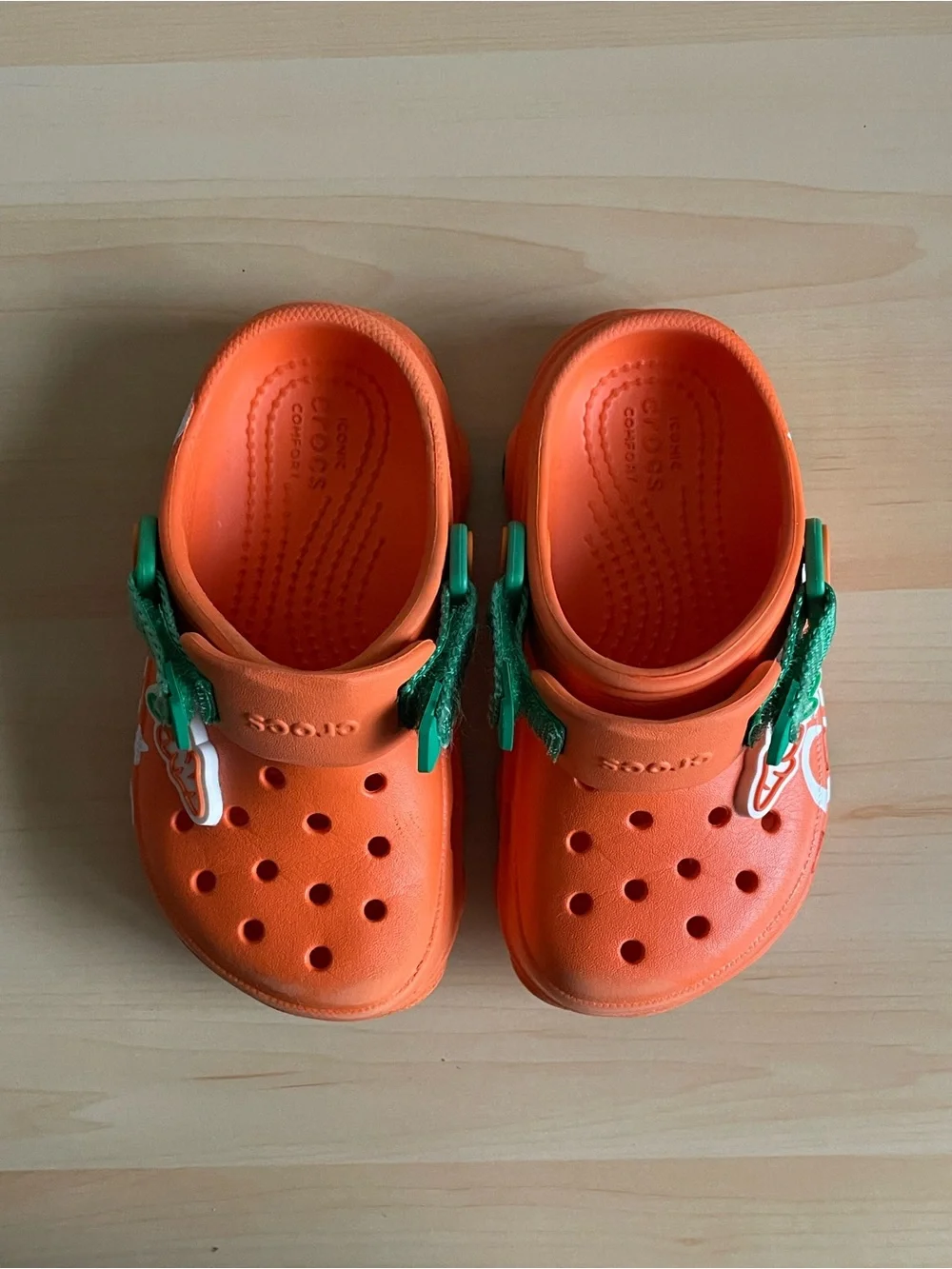 CROCS x Anwar Carrots